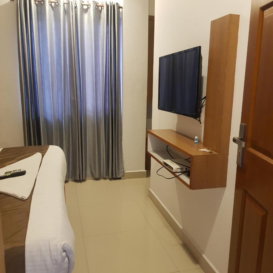 The Galaxy Suites Kochi Dış mekan fotoğraf